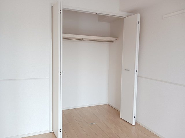 ファミール柏井の収納