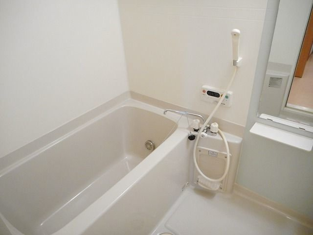 ベル　ソレイユＢの浴室
