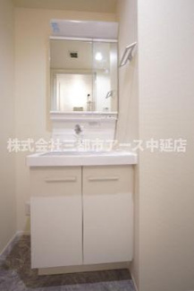 【洗面所】 | ハーモニー二葉 | ハーモニー二葉　は三都市アース中延店へお任せください！　ご内覧可能なお部屋は物件現地お待ち合わせご案内可能です！