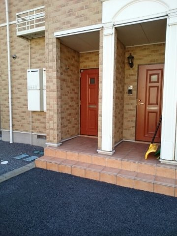 エレガンスラピーニ　Ｂのエントランス