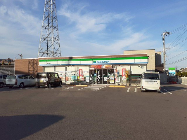 カルムメゾンの周辺|ファミリーマート新居浜郷店まで572m