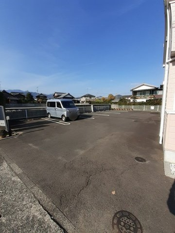 カリーノパラッツオの駐車場