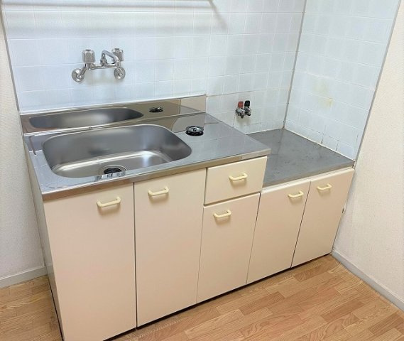 レオパレスＨａｓｈｉｂａのキッチン