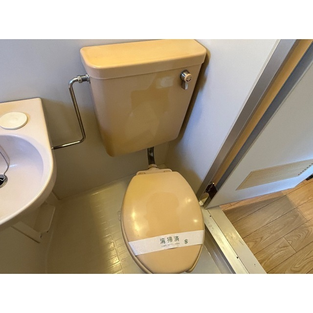 ローズアパートメント泉10番館のトイレ