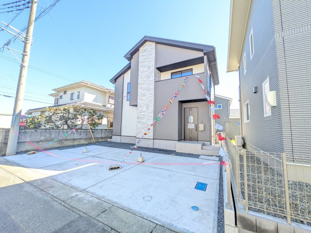 日立市川尻町　8期　新築戸建ての外観|陽当たりや敷地の広さをご確認できます！
本日のご見学も可能です♪
お気軽にお電話またはお問い合わせください。
