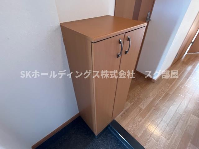 メゾン・ド・アンジュー（Ｍａｉｓｏｎ・ｄｅ・Ａｎｊｕｕ）の収納|下駄箱
