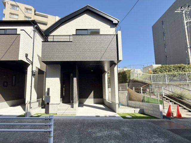 新築戸建　西宮市一ケ谷町　B号棟の外観