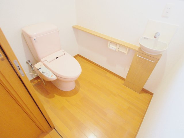 広島市安芸区矢野西５丁目の一戸建てのトイレ