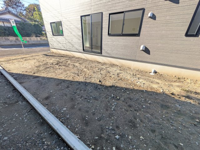 常陸太田市増井町　第1　新築戸建て　2号棟の庭|日当たりや広さを現地で体感してください。理想のガーデニングや家庭菜園を始めてみませんか。