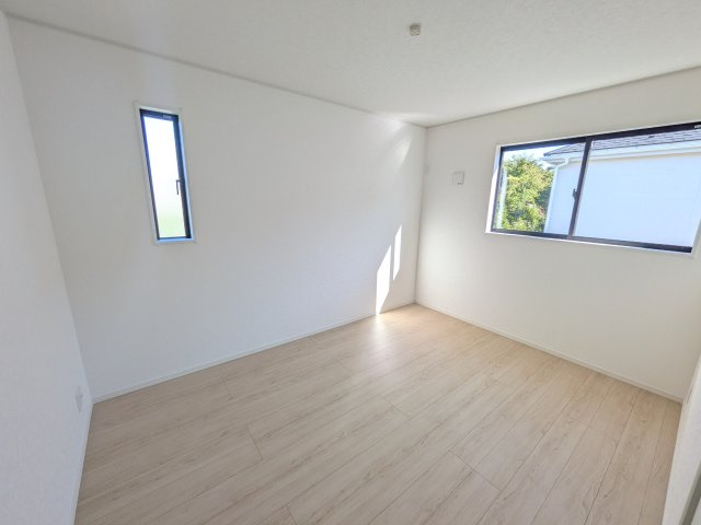 常陸太田市増井町　第1　新築戸建て　2号棟の洋室
