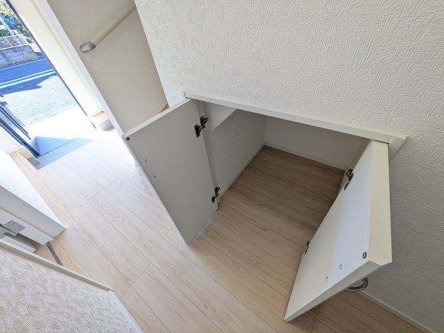 常陸太田市増井町　第1　新築戸建て　2号棟の収納