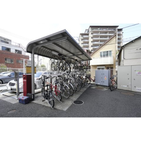 【駐車場】コンフォリア三宿 