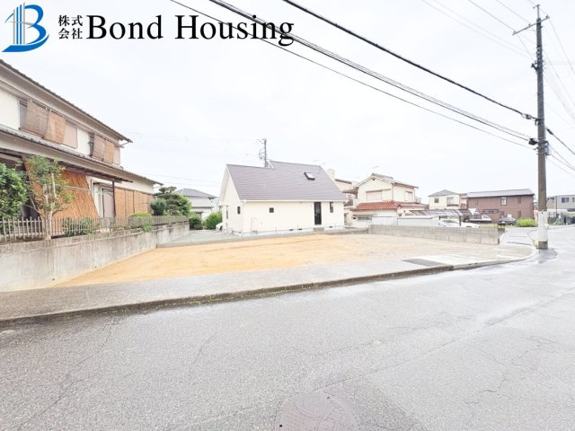 敷地面積約57坪　魚住町金ケ崎1期　新築戸建の前面道路含む現地写真