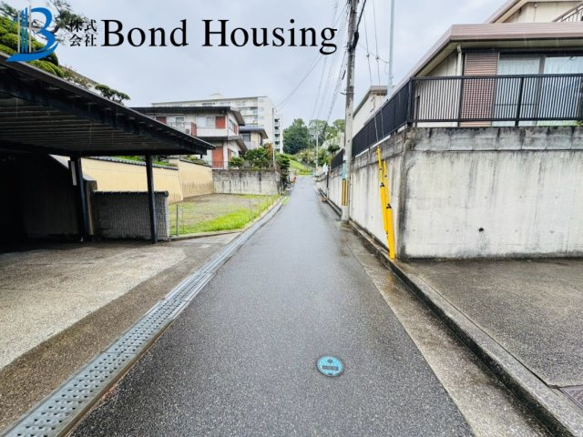 敷地面積約276坪以上　朝霧東町3丁目　築35年