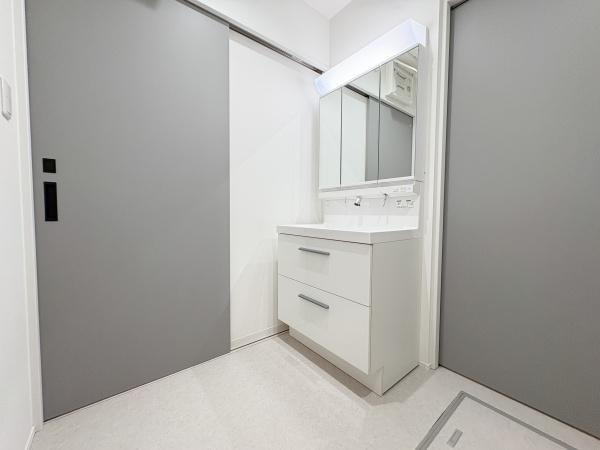里Ｓ棟　新築のその他|断熱等級５を取得した省エネルギー性能の高いお家。夏は涼しく、冬は暖かく。お家の熱を逃がしにくい快適な住まいです。（※詳細は担当者に確認ください）