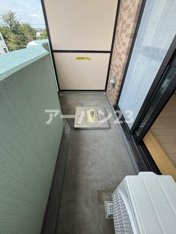 プロスペリタのバルコニー|同物件反転部屋写真