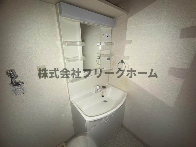 武蔵野市吉祥寺北町４丁目の賃貸マンションの洗面所
