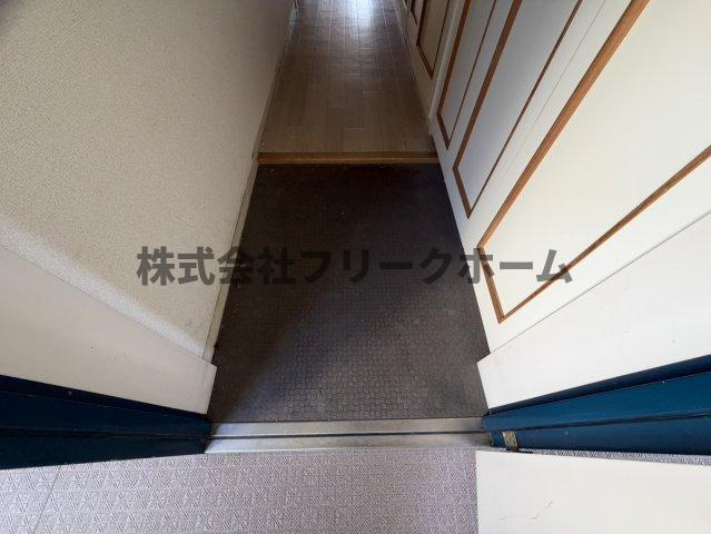 武蔵野市吉祥寺北町４丁目の賃貸マンションの玄関