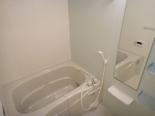 シャレードＢの浴室
