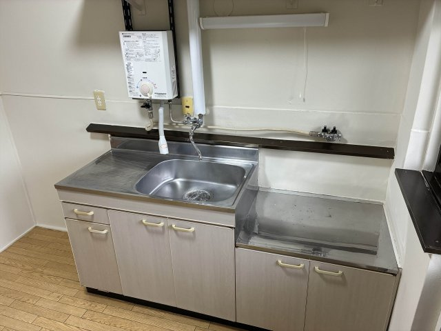 磯松マンションのキッチン