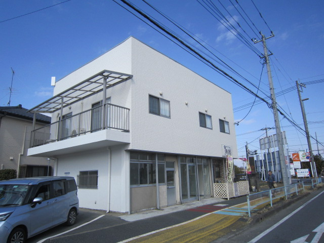 鴻巣市鎌塚２丁目の店舗一部