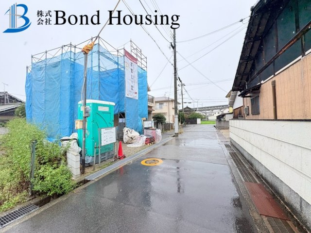 長期優良住宅認定物件　魚住町西岡24期　全1棟の前面道路含む現地写真