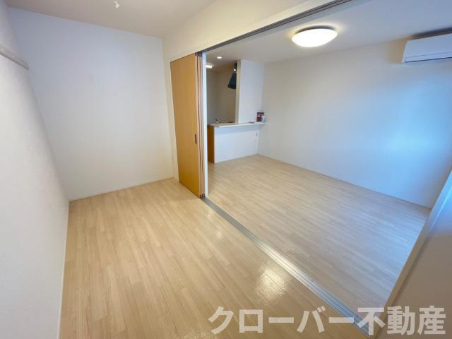 アルファ・スターの内装|洋室