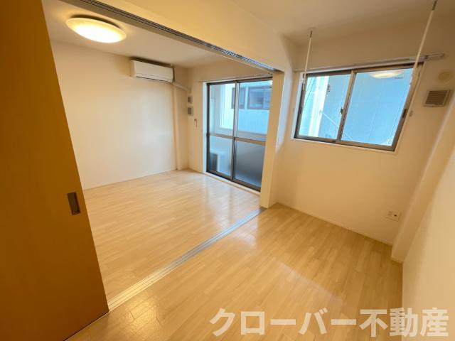 アルファ・スターの内装|洋室