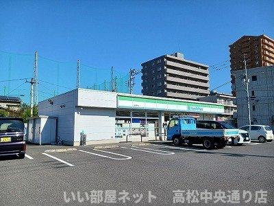 【周辺】 | アヴォンリー西町 | ファミリーマートさんまで190m