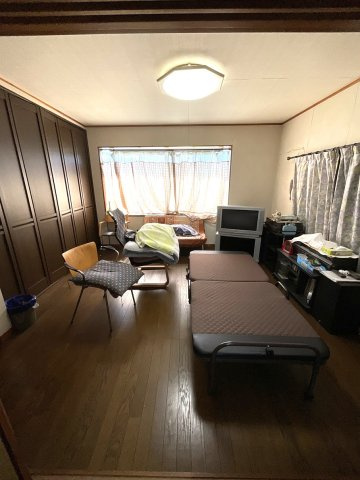 奉免町　中古住宅の洋室|8帖