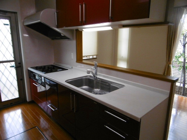 若草町戸建てのキッチン