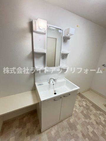 サンヴェール神戸の洗面所|明るい洗面所です