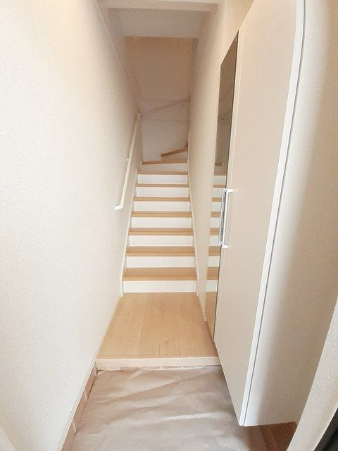 プレシャス　京　Ａの玄関