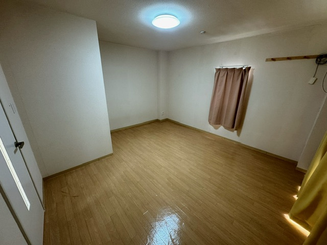 【寝室】