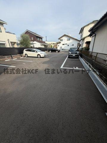 L-bloom東櫛原の駐車場|駐車場に車を止められます
