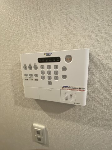 サニーコートのセキュリティ|※別の間取りのお部屋のお写真です※