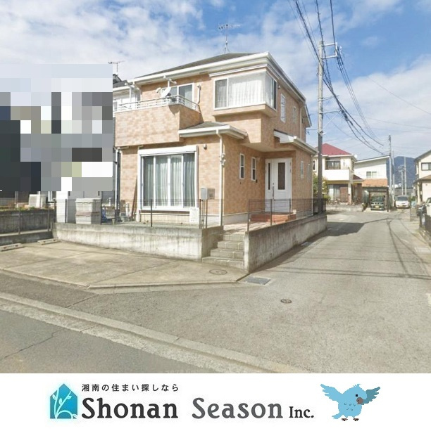 秦野市渋沢　中古戸建　30.48坪の外観|東×南の角地で、開放感のある立地♪
詳細はお気軽にお問い合わせくださいね！