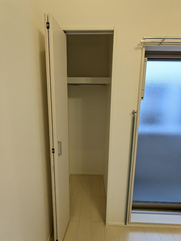 ハーモニーテラス長田町の収納|クローゼット