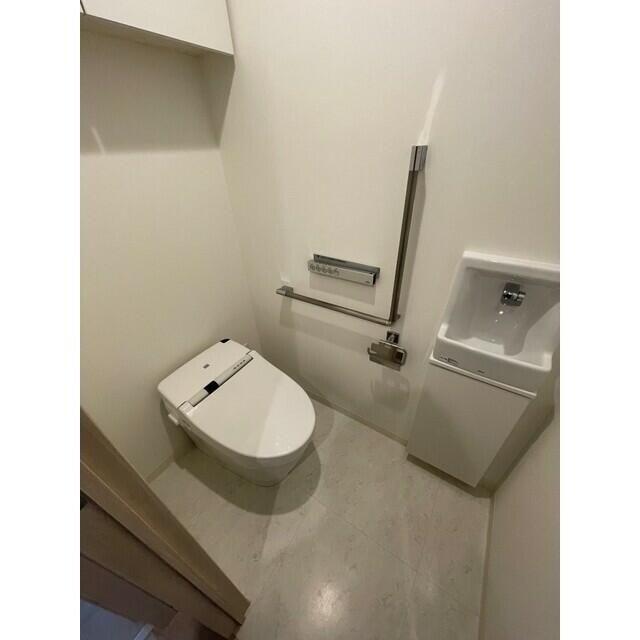 パークシティ武蔵小杉　ザ　グランドウイングタワーのトイレ|シンプルで使いやすいトイレです