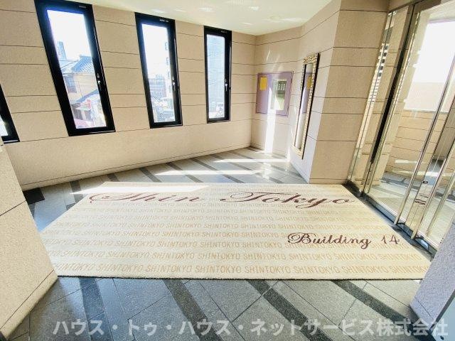 第14シントウキョウビルのロビー