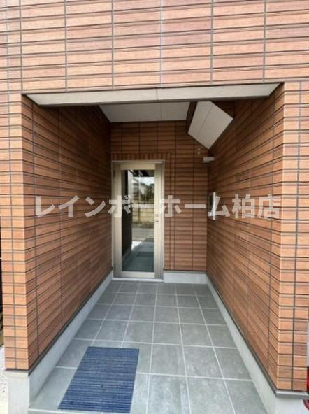 特典：仲介手数料が無料です!!のエントランス|オートロックがあります