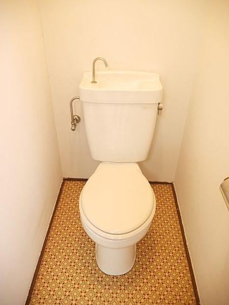フレッシュハイツ松永のトイレ|落ち着いたトイレです