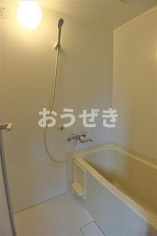コスモＡｏｉ東神奈川の浴室
