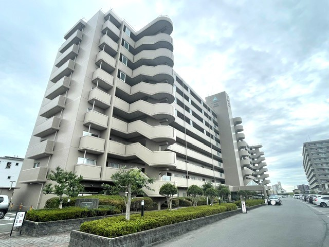 サーパス藤原西町の外観
