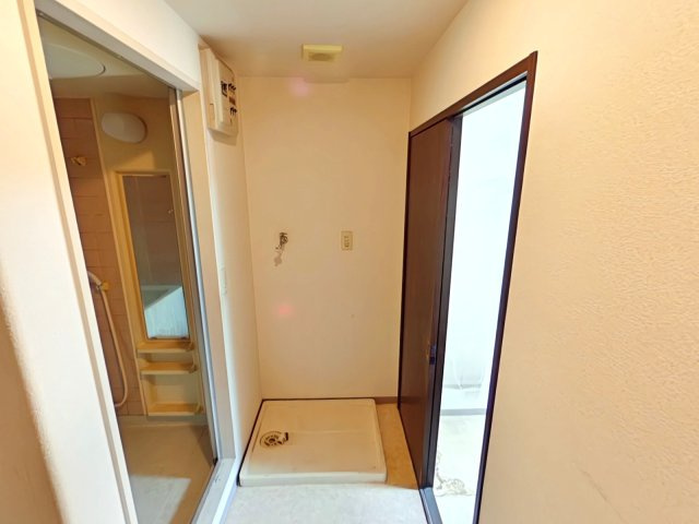 サーパス藤原西町の脱衣所
