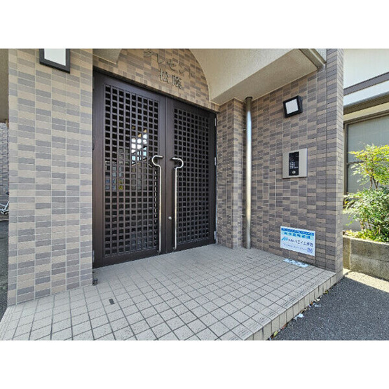 【エントランス】 | クレセント松蔭