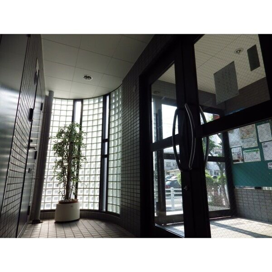 【ロビー】 | DOLL HOUSE 又穂