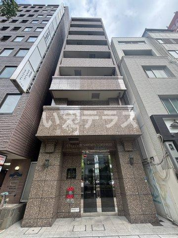 リーガル神戸三宮フラワーロードのエントランス