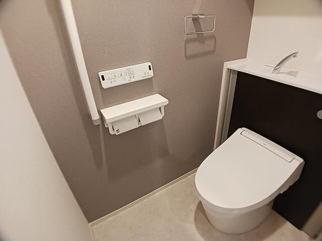 【トイレ】 | プラシード | トイレです
