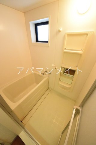 【浴室】 | ロイヤルハイム高砂 | 日々の疲れを癒すお風呂付です